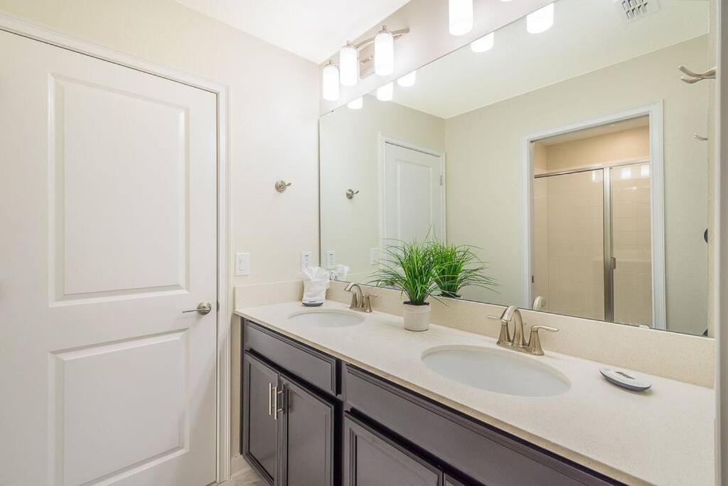 Luxury Villa Inside Storey Lake, Kissimmee - No Extra Fees Экстерьер фото