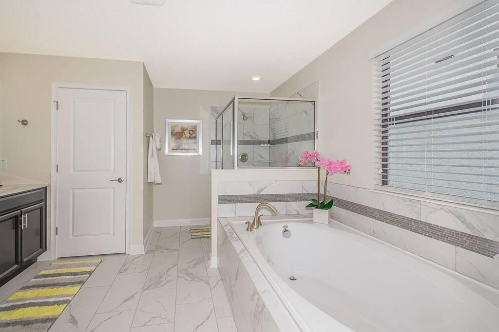 Luxury Villa Inside Storey Lake, Kissimmee - No Extra Fees Экстерьер фото